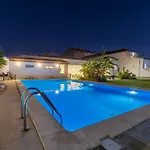 Дом отдыха Silver Seahorse Garden Retreat Ii *