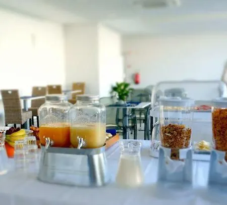 Dom wakacyjny Silver Seahorse Garden Retreat Ii Consolação