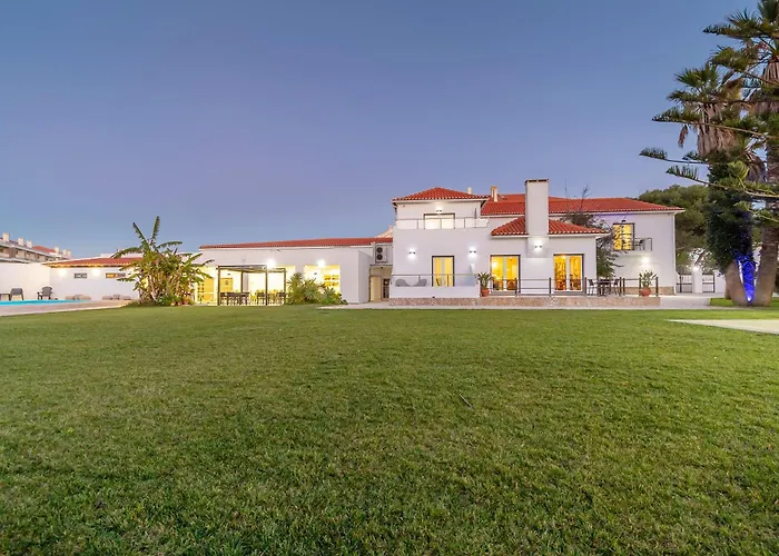 Silver Seahorse Garden Retreat Ii